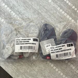 Zutano Cozie Fleece Gripper Booties - Gray and Navy